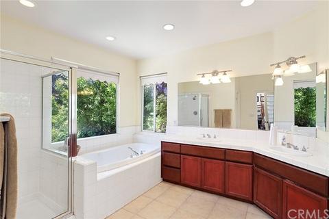 1655 Brittany Dr, Redlands, CA 92374 photo 19