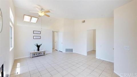 11765 Drake Ct, Adelanto, CA 92301 photo 9