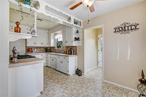124 E 34th St, San Bernardino, CA 92404 photo 8