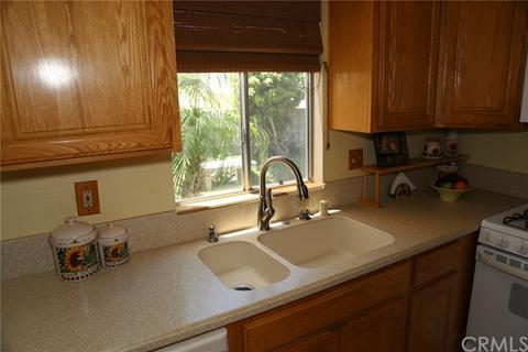 16405 Trelaney Rd, Fontana, CA 92337 photo 6