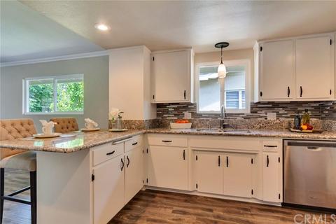 446 S Buena Vista St, Redlands, CA 92373 photo 10