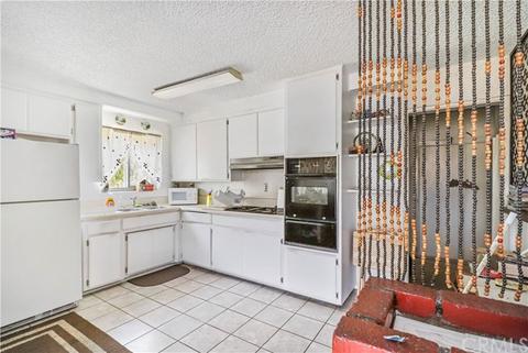 26521 Union St, Highland, CA 92346 photo 4