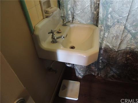 769 W E St, Colton, CA 92324 photo 13