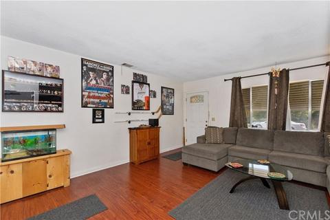 34756 View Dr, Yucaipa, CA 92399 photo 4