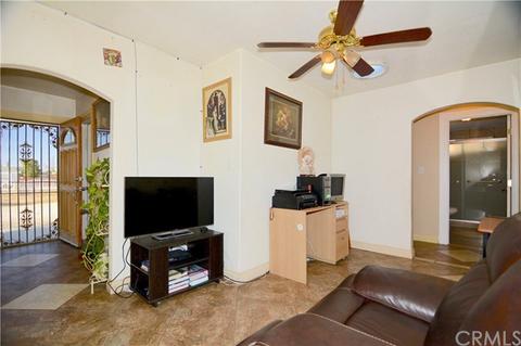 13615 Aster Rd, Victorville, CA 92392 photo 5