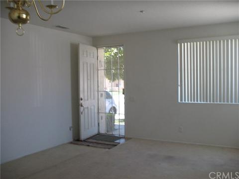 7441 Indigo Ln, Fontana, CA 92336 photo 3