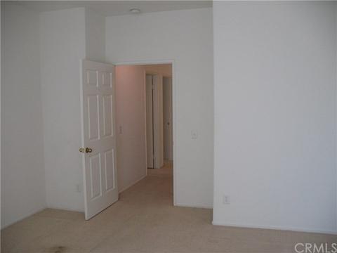 7441 Indigo Ln, Fontana, CA 92336 photo 13