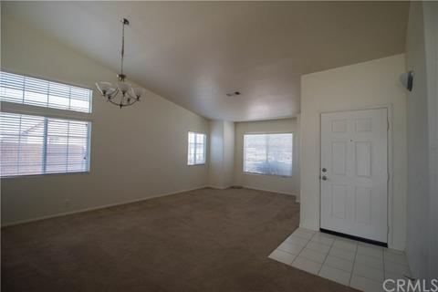 21285 Seibel Ln, Apple Valley, CA 92308 photo 3
