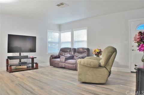 1069 W 24th St, San Bernardino, CA 92405 photo 5