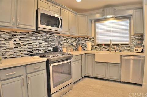 1069 W 24th St, San Bernardino, CA 92405 photo 3