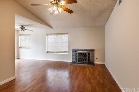 71 Greenbriar Ct, Redlands, CA 92374 photo 3