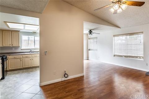 71 Greenbriar Ct, Redlands, CA 92374 photo 4