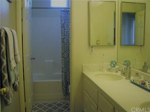 15251 Holiday Dr, Fontana, CA 92336 photo 19
