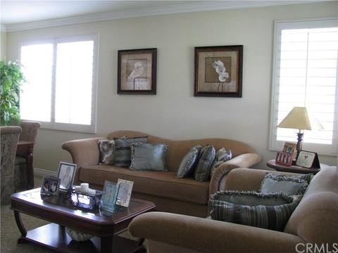 15251 Holiday Dr, Fontana, CA 92336 photo 3