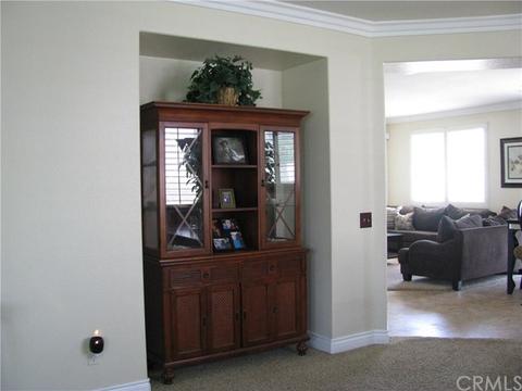 15251 Holiday Dr, Fontana, CA 92336 photo 4