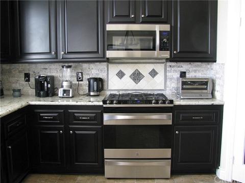 15251 Holiday Dr, Fontana, CA 92336 photo 8