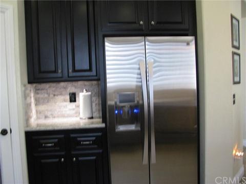 15251 Holiday Dr, Fontana, CA 92336 photo 9