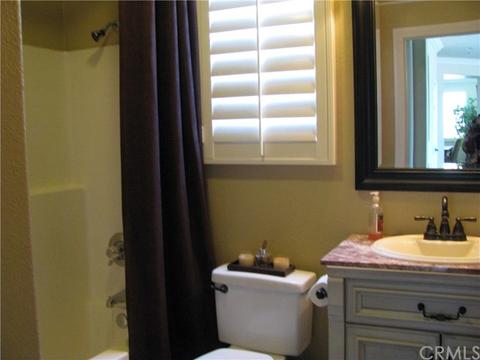 15251 Holiday Dr, Fontana, CA 92336 photo 15