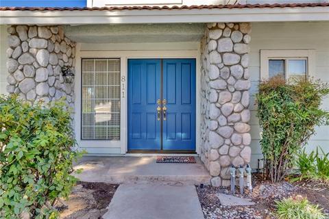 811 Kensington Dr, Redlands, CA 92374 photo 2