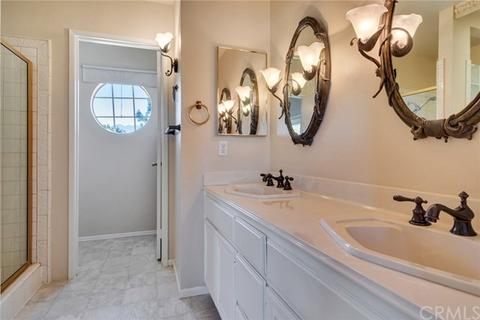 811 Kensington Dr, Redlands, CA 92374 photo 15