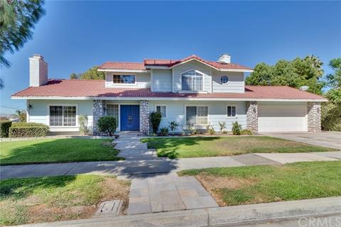 811 Kensington Dr, Redlands, CA 92374 photo 1