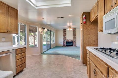811 Kensington Dr, Redlands, CA 92374 photo 12