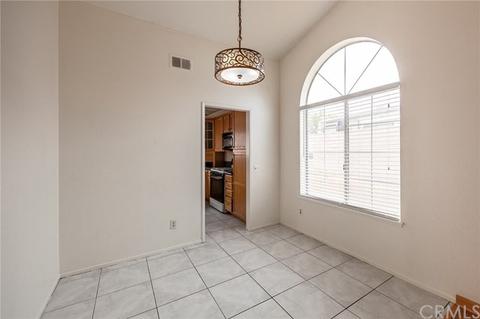 1265 W Banyon St, Rialto, CA 92377 photo 8