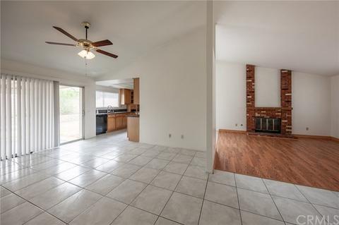 1265 W Banyon St, Rialto, CA 92377 photo 4