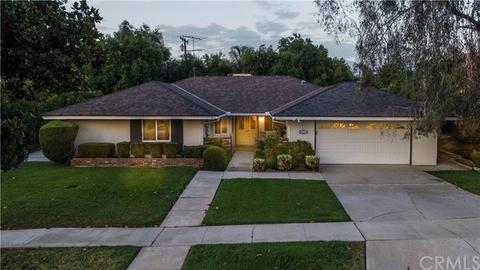 915 S Eureka St, Redlands, CA 92373 photo 4