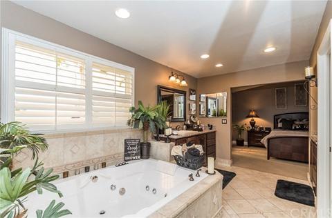 17342 Emerald Lake Ct, Riverside, CA 92503 photo 25