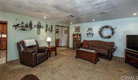 15786 Arbury St, Hesperia, CA 92345 photo 9
