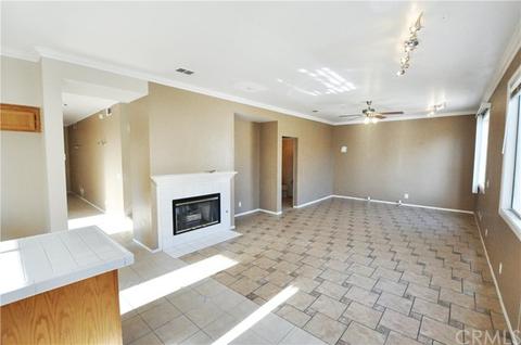 11559 Summer St, Adelanto, CA 92301 photo 5