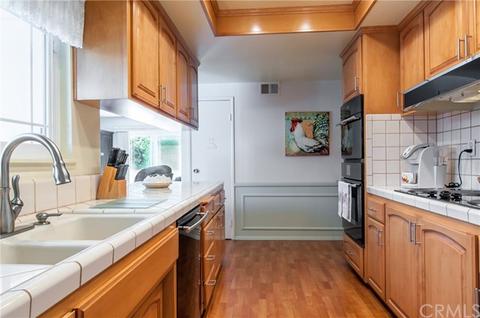 1565 Garden St, Redlands, CA 92373 photo 8