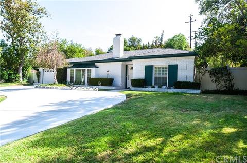 1565 Garden St, Redlands, CA 92373 photo 2