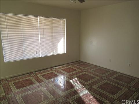 14671 Kelly St, Adelanto, CA 92301 photo 7