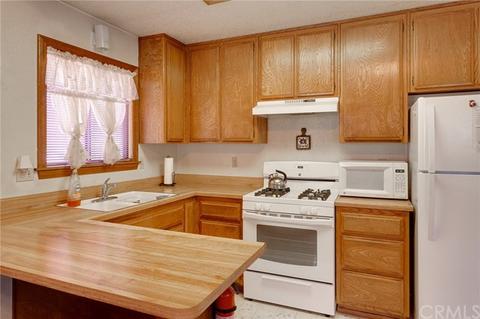 547 Riverside Ave, Sugarloaf, CA 92386 photo 8