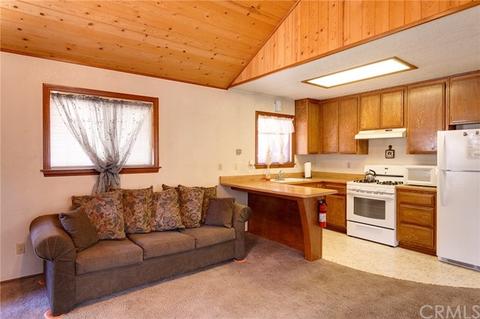 547 Riverside Ave, Sugarloaf, CA 92386 photo 3
