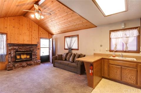 547 Riverside Ave, Sugarloaf, CA 92386 photo 4