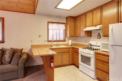 547 Riverside Ave, Sugarloaf, CA 92386 photo 7