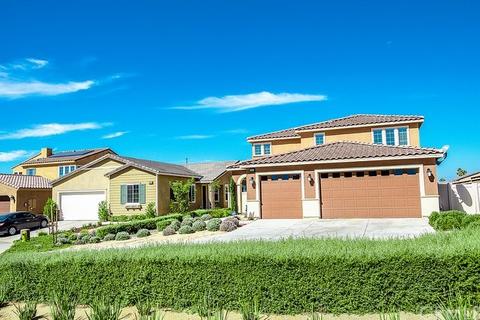 1633 Velum Ct, Beaumont, CA 92223 photo 2