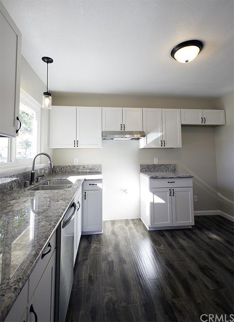 1569 Lilac Ave, Rialto, CA 92376 photo 5