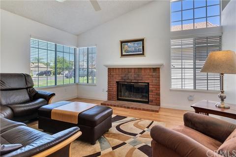 1012 Alpine Ct, Redlands, CA 92374 photo 3