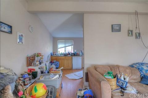 2009 Capri Ave, Mentone, CA 92359 photo 2