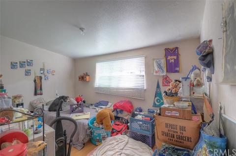 2009 Capri Ave, Mentone, CA 92359 photo 5
