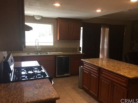 11020 Fremont St, Yucaipa, CA 92399 photo 9