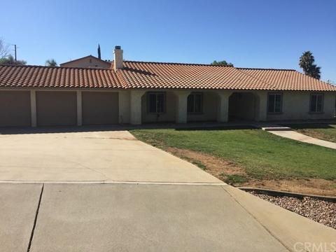 11020 Fremont St, Yucaipa, CA 92399 photo 2