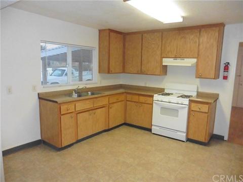 1119 E Lincoln Ave, Madera, CA 93638 photo 17