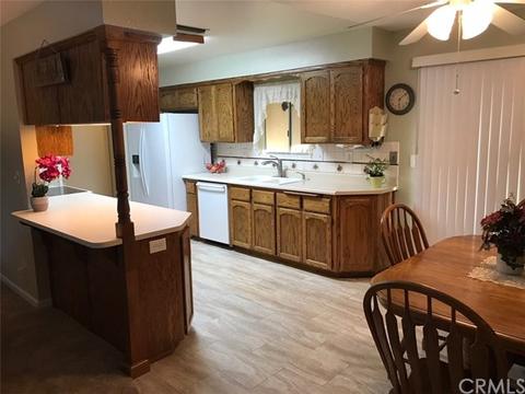 2820 Holiday Way, Madera, CA 93637 photo 5