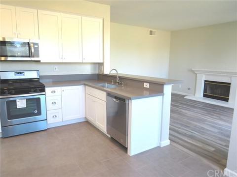 411 Surrey Cir, Corona, CA 92879 photo 5