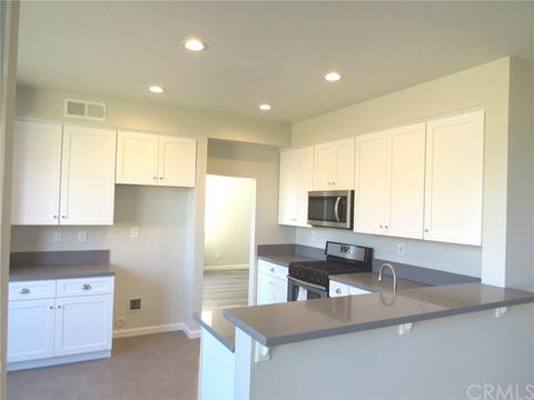 411 Surrey Cir, Corona, CA 92879 photo 4